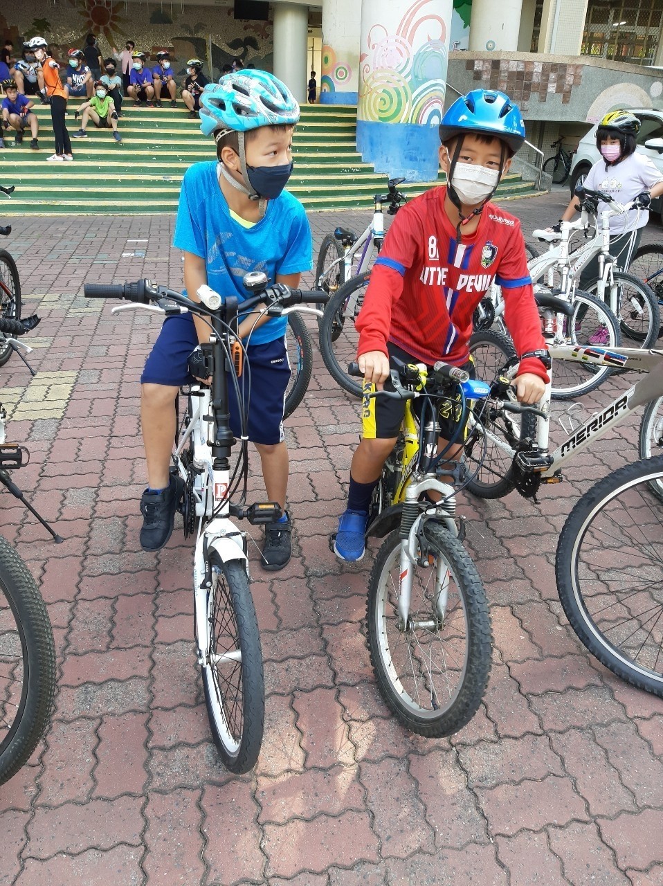LINE_ALBUM_校網輪播照片1111_221111_30.jpg